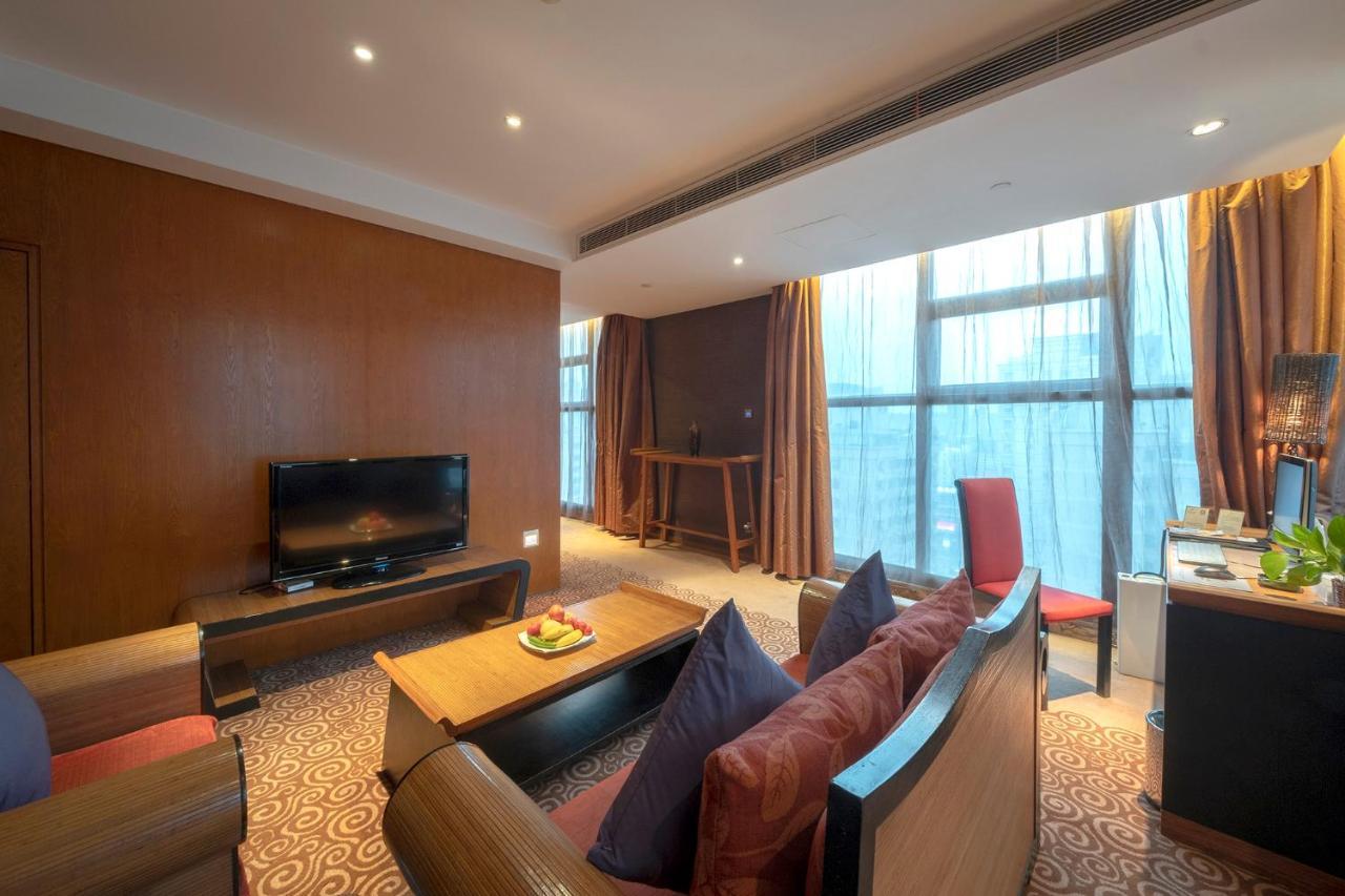Christian'S Hotel Luoyang Luoyang  Exterior photo